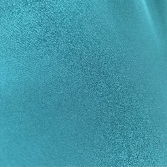 *Flaw* H&M emerald green asymmetrical shift Dress - Picture 6 of 10